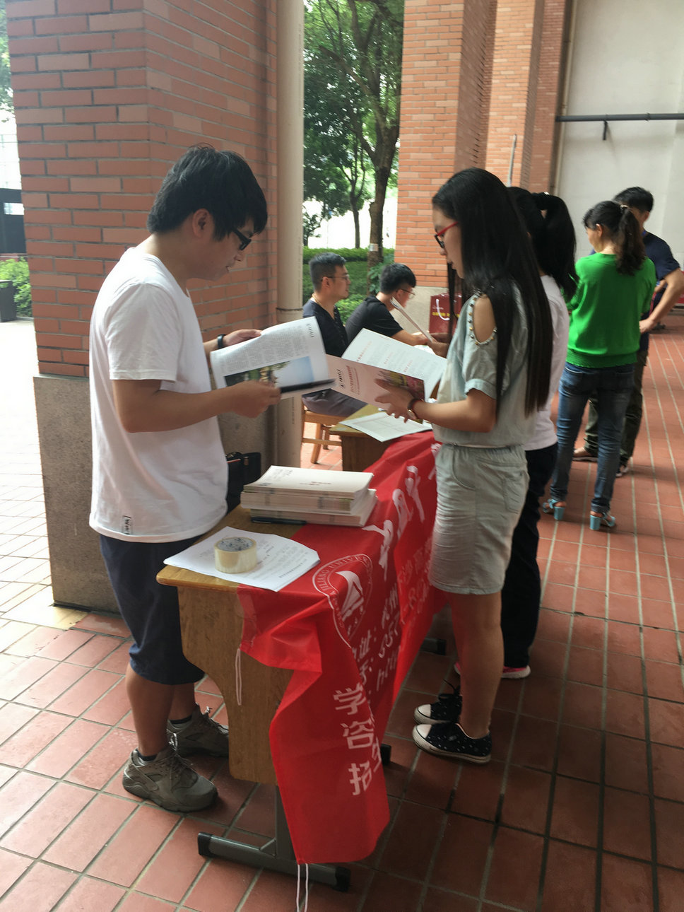 1498186889987008.jpg 龙赛中学_副本.jpg